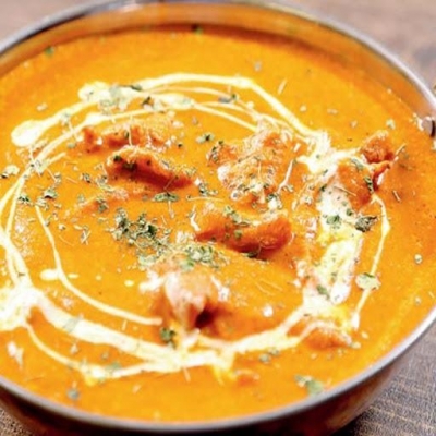 Makhani soslu kuzu eti
