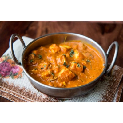 Makhani soslu Peynir